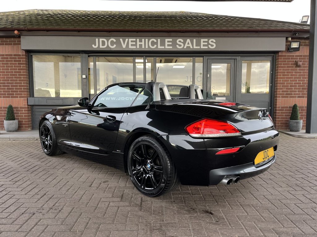 Used BMW Z4 2011 for sale - 76642521: Photo 2