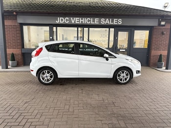 Used Ford Fiesta 2015 for sale - 76510046: Photo