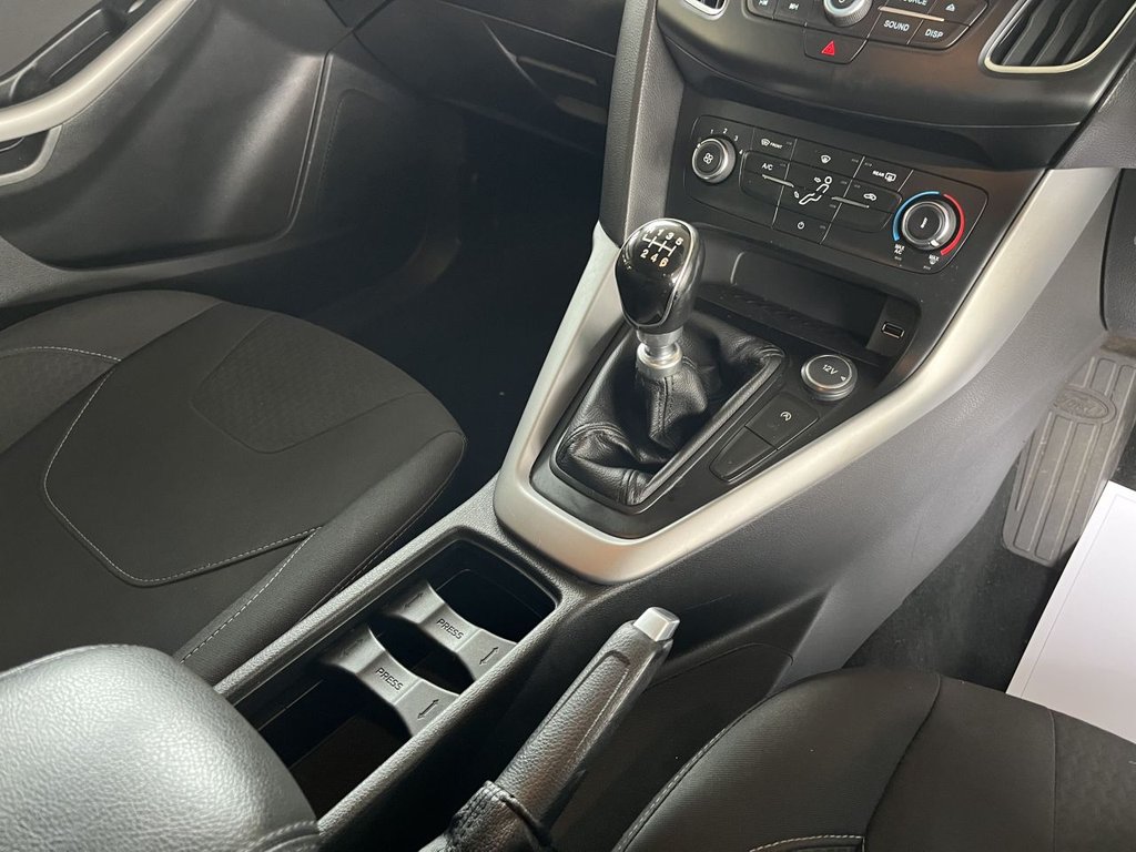 Used Ford Focus 2017 for sale - 76642570: Photo 18