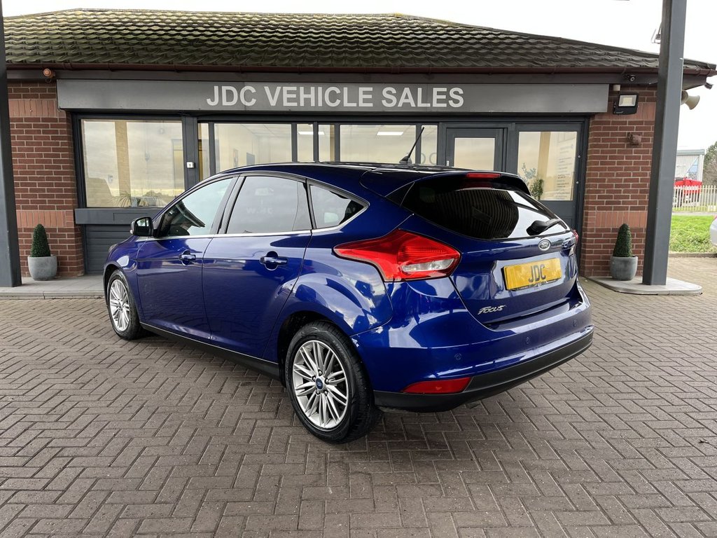 Used Ford Focus 2017 for sale - 76642570: Photo 2