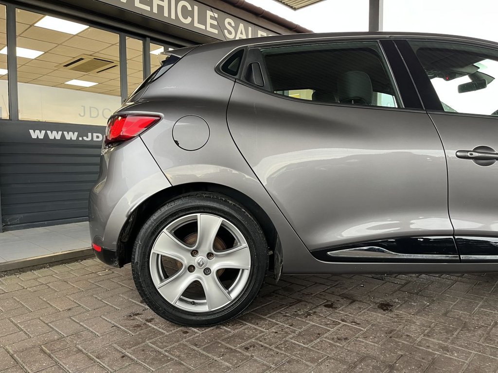 Used Renault Clio 2016 for sale - 76496309: Photo 13