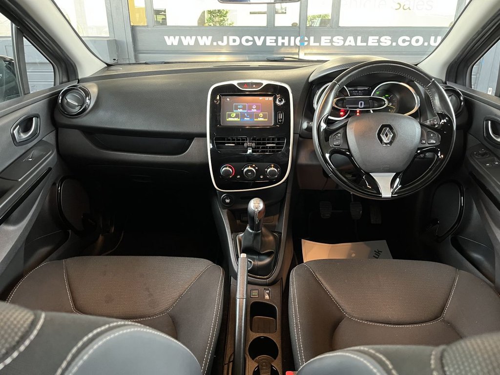 Used Renault Clio 2016 for sale - 76496309: Photo 25
