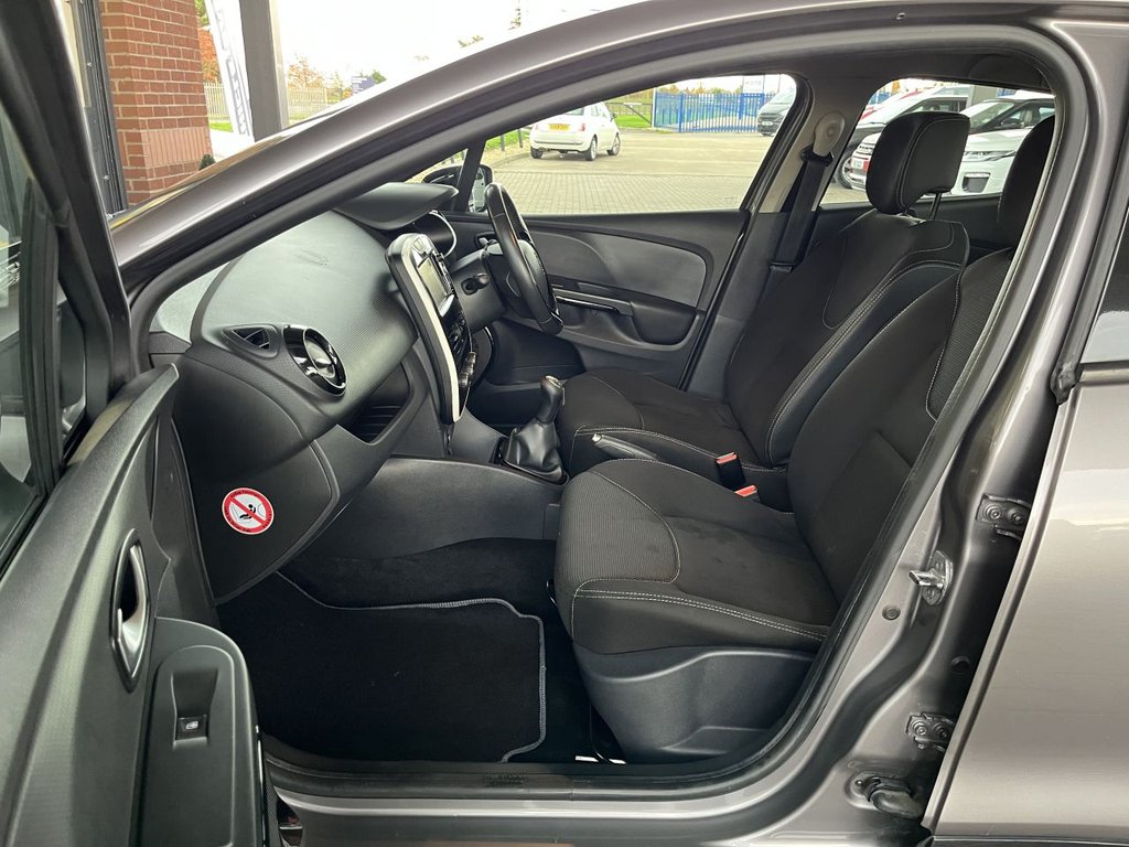 Used Renault Clio 2016 for sale - 76496309: Photo 27
