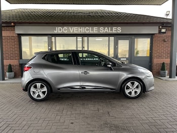 Used Renault Clio 2016 for sale - 76496309: Photo