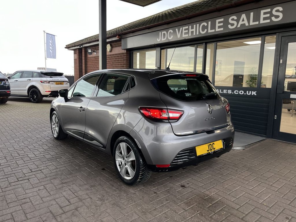 Used Renault Clio 2016 for sale - 76496309: Photo 9