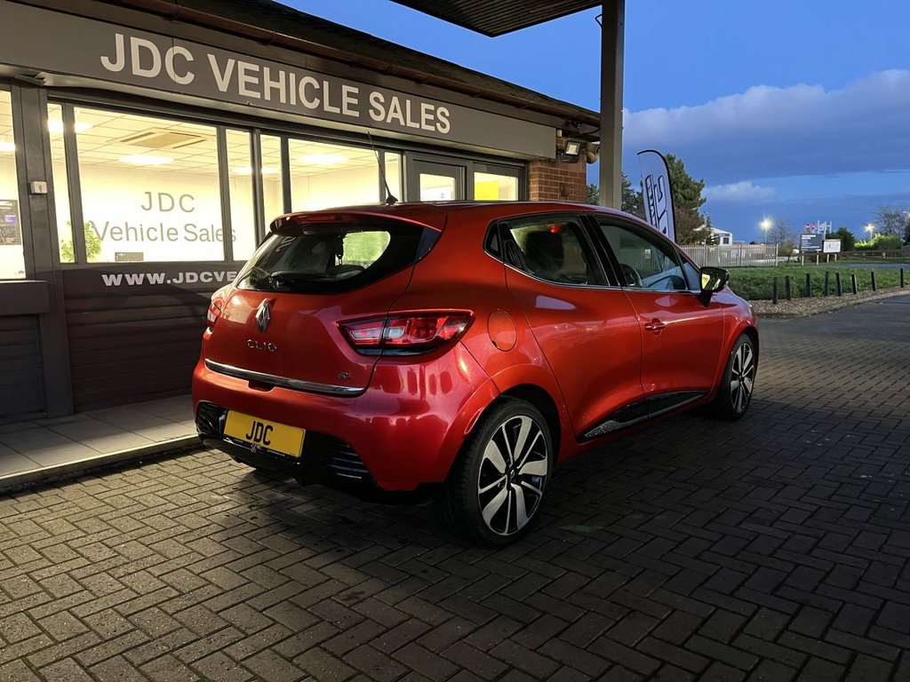 Used Renault Clio 2016 for sale - 76740430: Photo 10