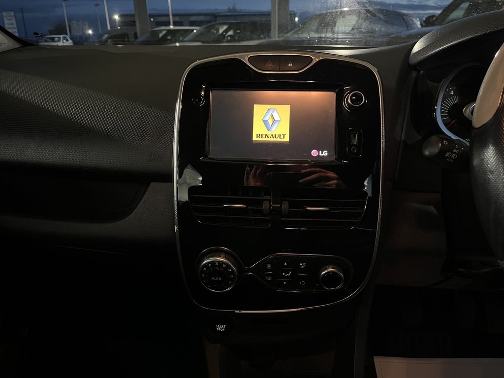 Used Renault Clio 2016 for sale - 76740430: Photo 14