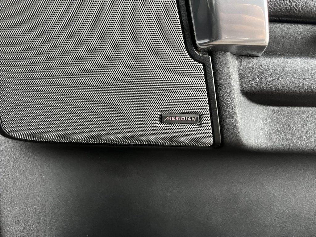 Used Land Rover Discovery 4 2015 for sale - 74570493: Photo 19
