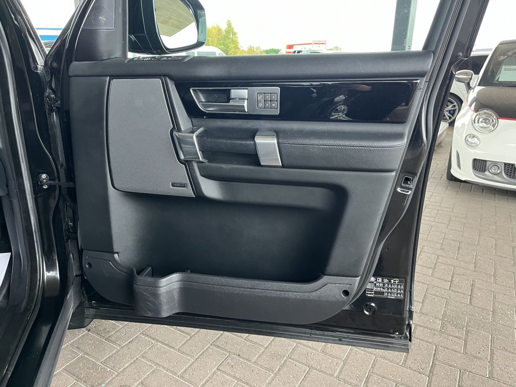 Used Land Rover Discovery 4 2015 for sale - 74570493: Photo 21