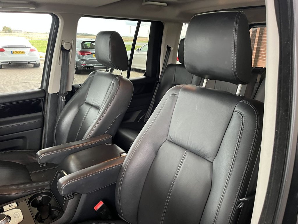 Used Land Rover Discovery 4 2015 for sale - 74570493: Photo 31