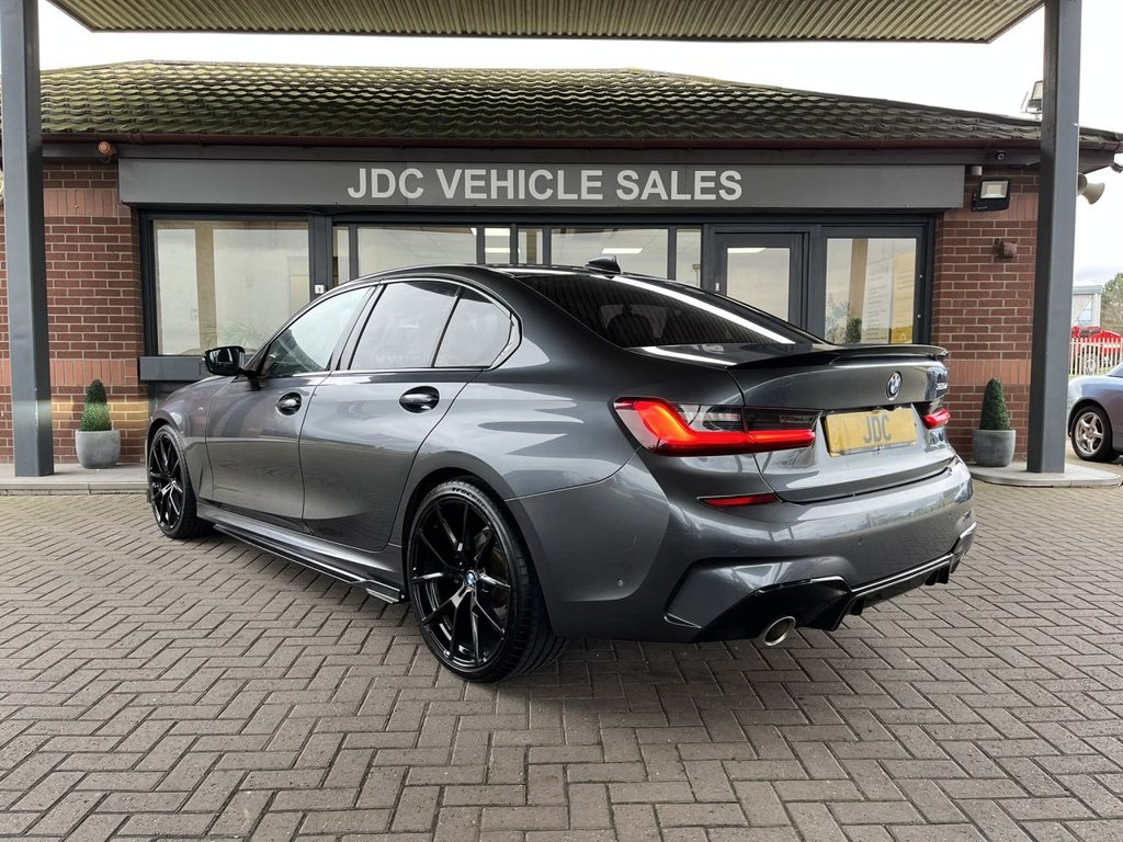 Used BMW 3 Series 2019 for sale - 77571935: Photo 2