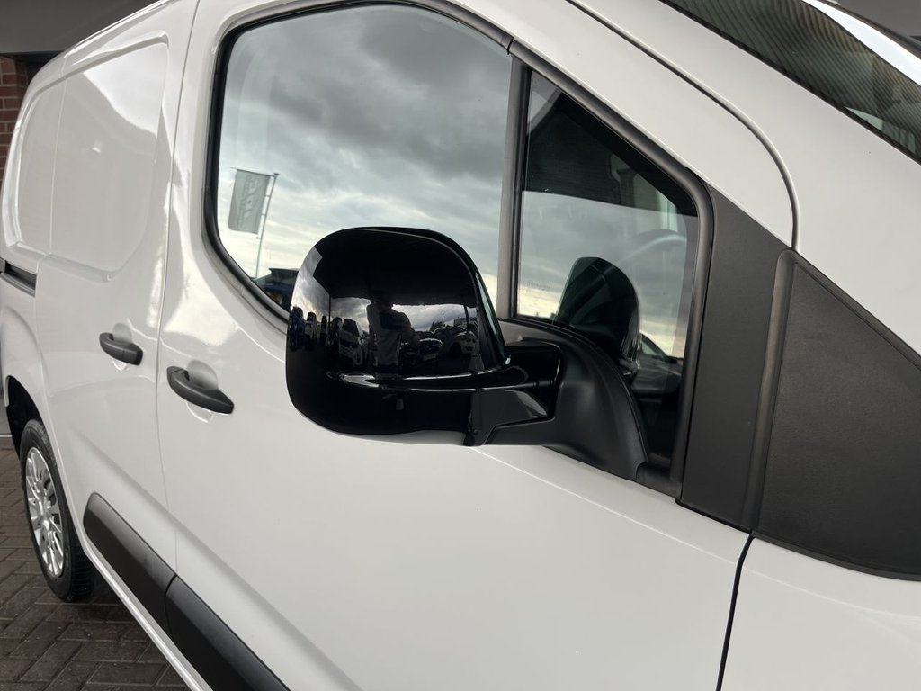 Vehicle 33