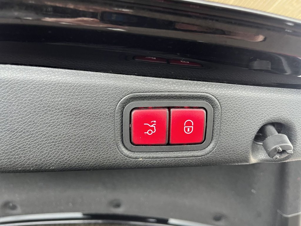 Used Mercedes-Benz E Class 2017 for sale - 78069343: Photo 41