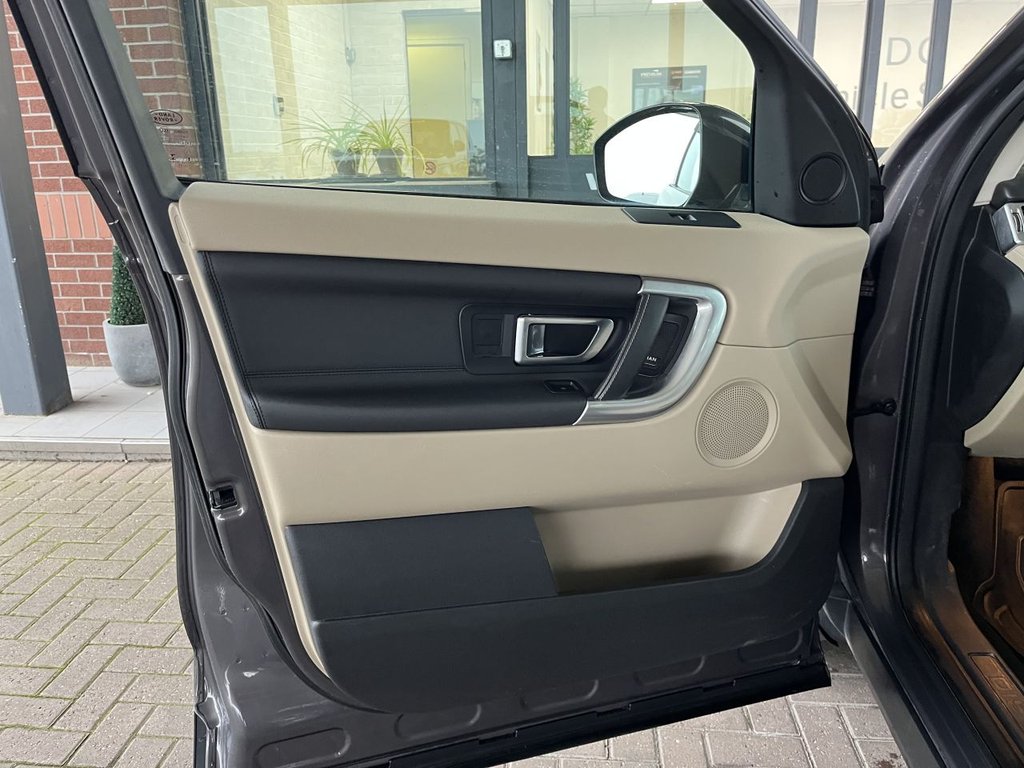 Used Land Rover Discovery Sport 2017 for sale - 77780704: Photo 25