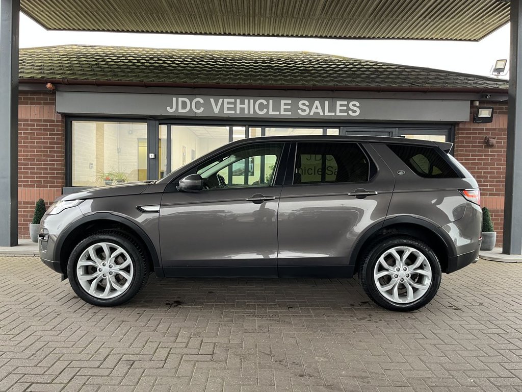 Used Land Rover Discovery Sport 2017 for sale - 77780704: Photo 4