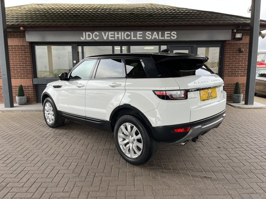 Used Land Rover Range Rover Evoque 2018 for sale - 76267258: Photo 2