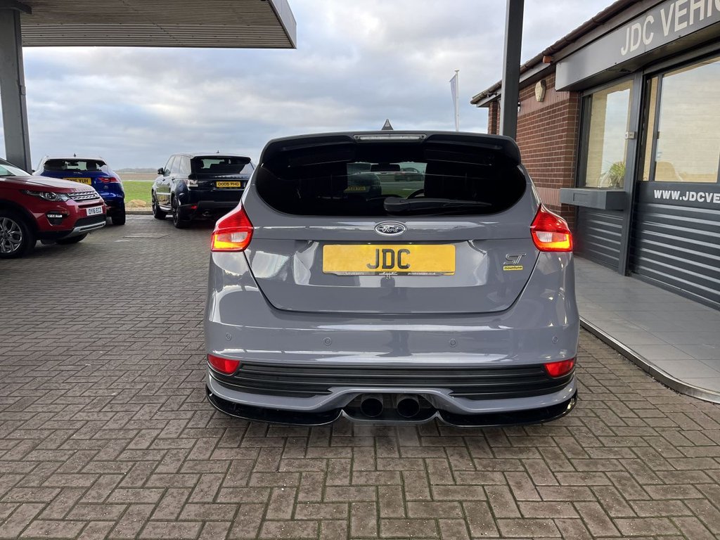 Used Ford Focus 2017 for sale - 77437096: Photo 10