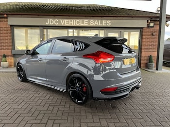 Used Ford Focus 2017 for sale - 77437096: Photo