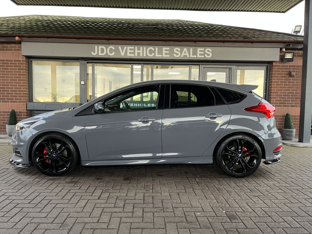 Used Ford Focus 2017 for sale - 77437096: Photo 5