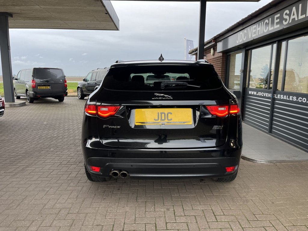 Used Jaguar F-Pace 2020 for sale - 76986132: Photo 9