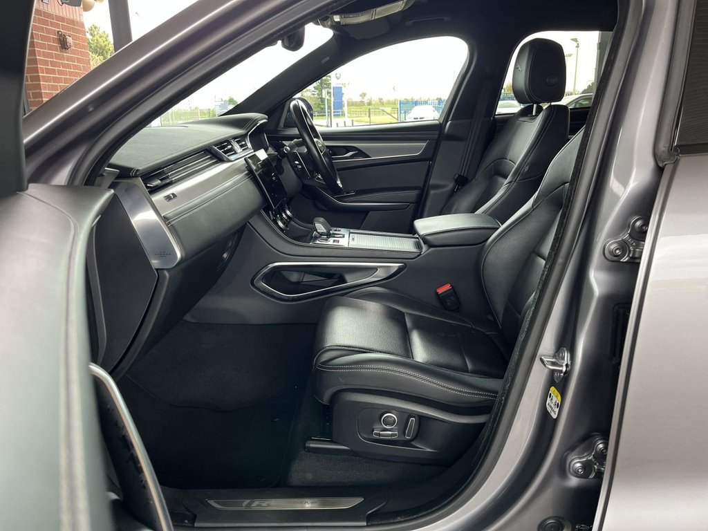 Used Jaguar F-Pace 2021 for sale - 78083122: Photo 44