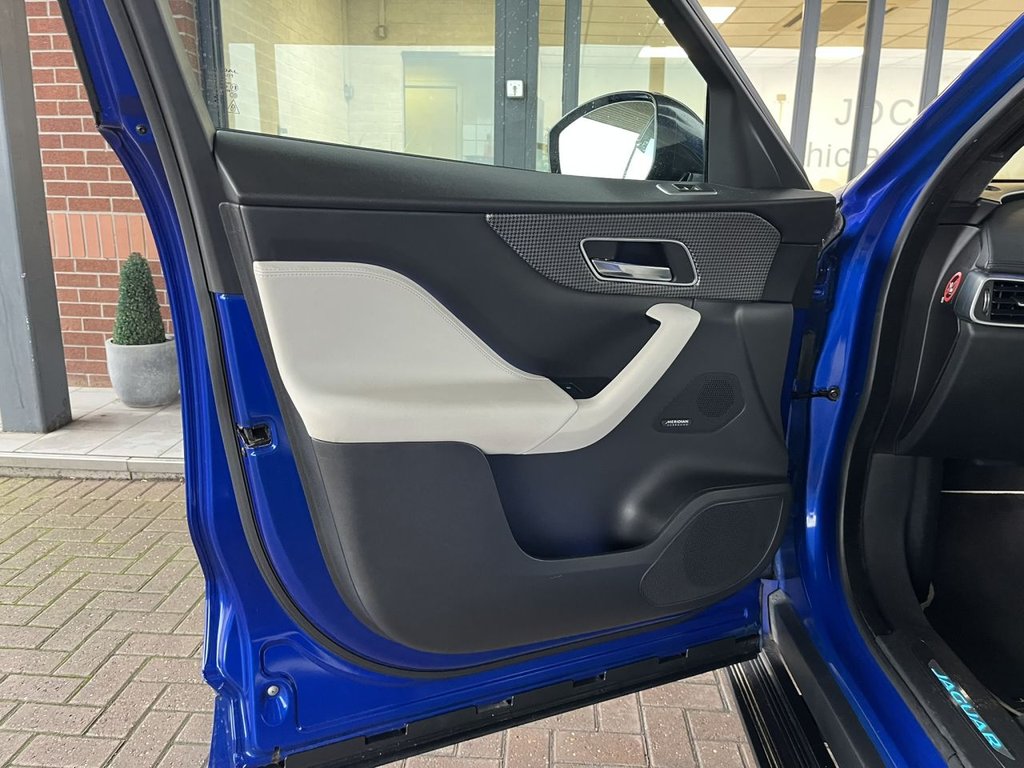 Used Jaguar F-Pace 2016 for sale - 77276310: Photo 46