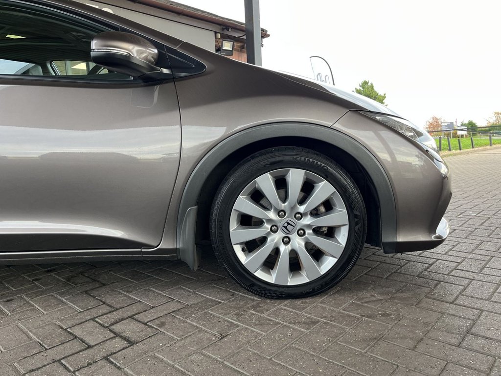 Used Honda Civic 2014 for sale - 76482368: Photo 12