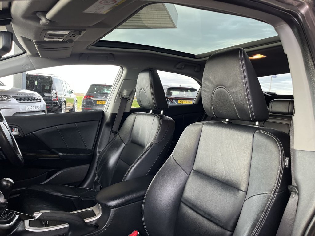 Used Honda Civic 2014 for sale - 76482368: Photo 29