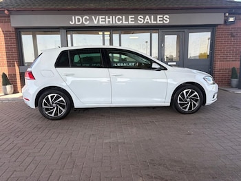 Used Volkswagen Golf 2019 for sale - 78985849: Photo