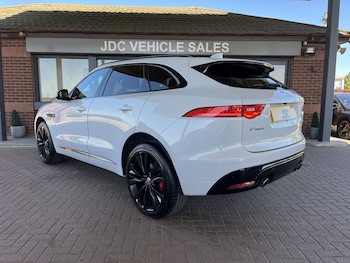Used Jaguar F-Pace 2018 for sale - 78449879: Photo
