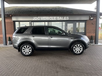 Used Land Rover Discovery Sport 2016 for sale - 75764795: Photo