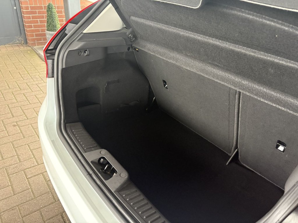 Used Ford Fiesta 2016 for sale - 76510188: Photo 22