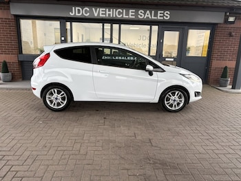 Used Ford Fiesta 2016 for sale - 76510188: Photo