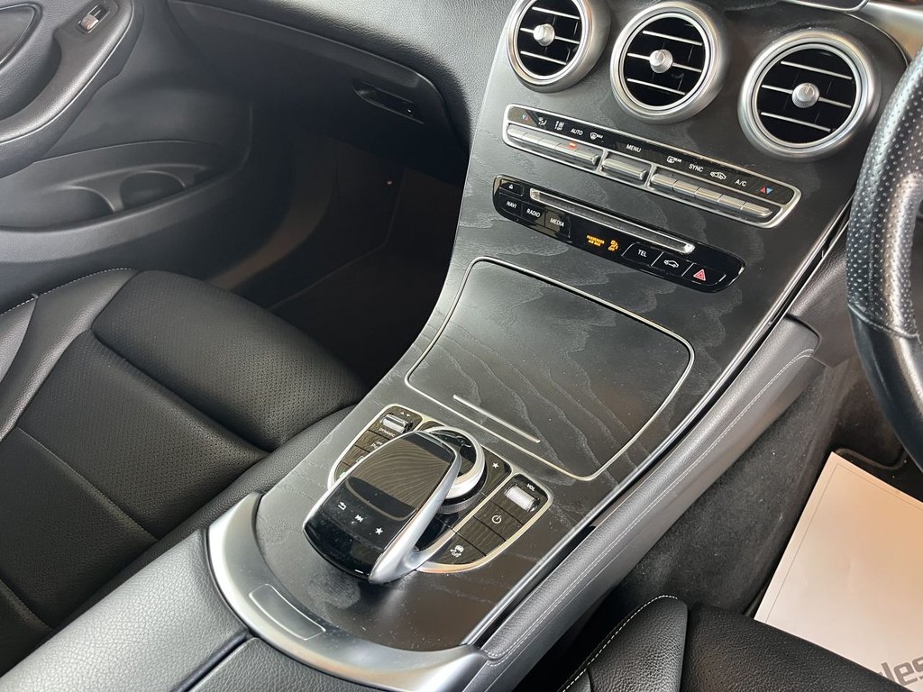 Used Mercedes-Benz GLC 2019 for sale - 78083030: Photo 30