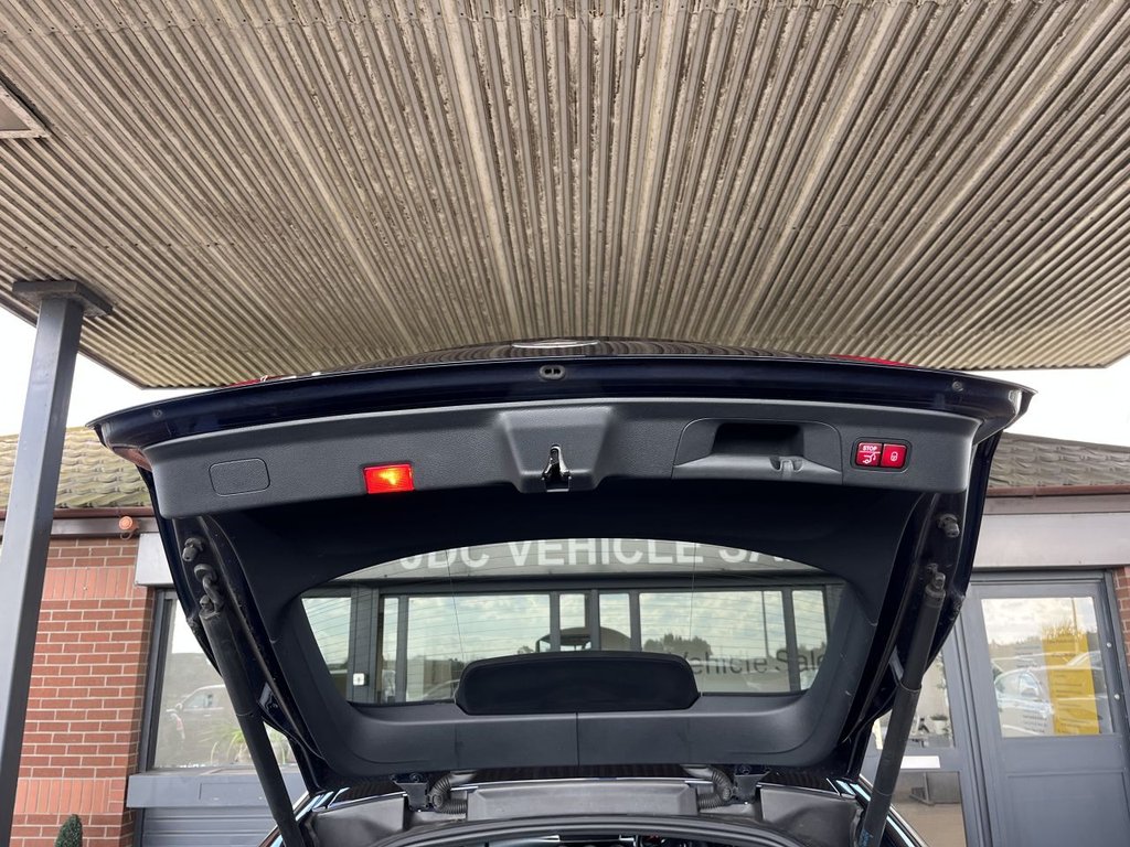 Used Mercedes-Benz GLC 2019 for sale - 78083030: Photo 35