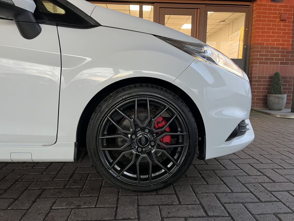 Used Ford Fiesta 2014 for sale - 76740561: Photo 12