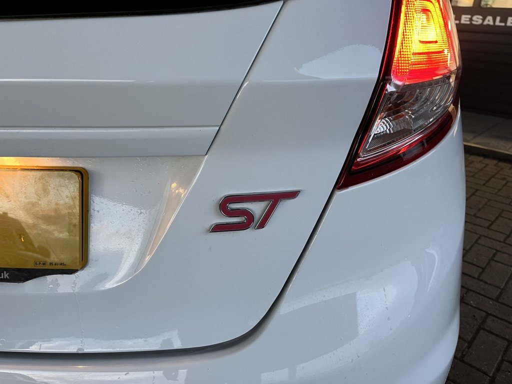 Used Ford Fiesta 2014 for sale - 76740561: Photo 14