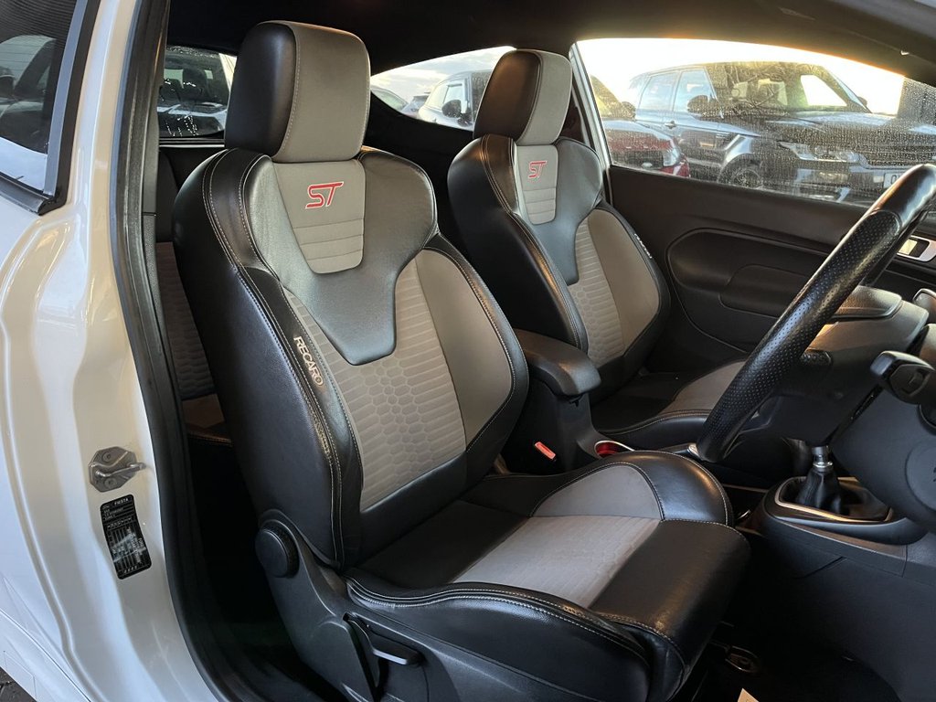 Used Ford Fiesta 2014 for sale - 76740561: Photo 17