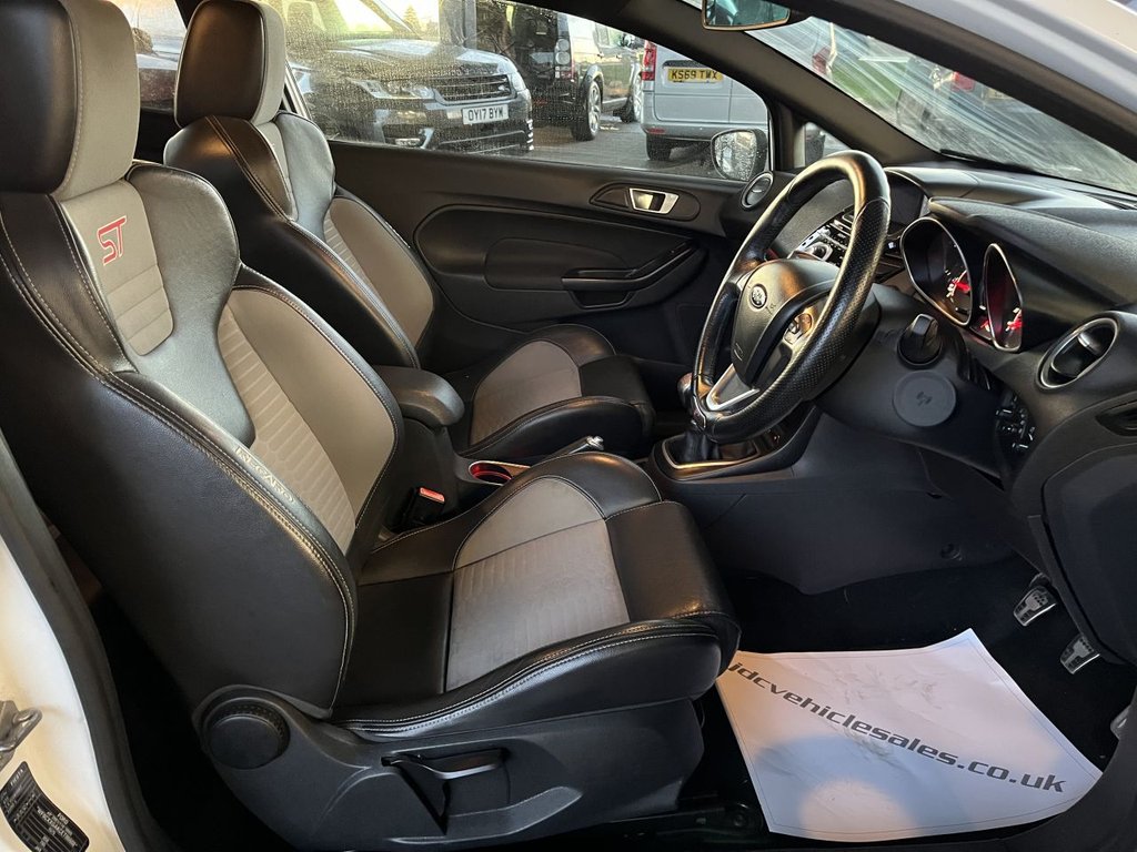 Used Ford Fiesta 2014 for sale - 76740561: Photo 18