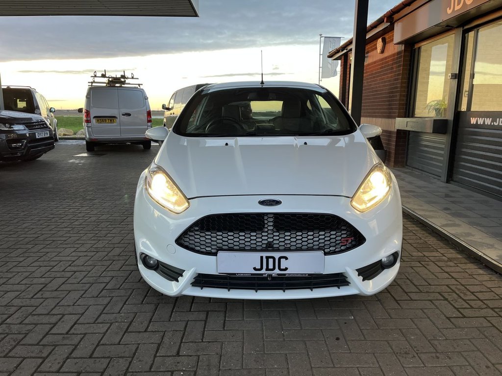 Used Ford Fiesta 2014 for sale - 76740561: Photo 7