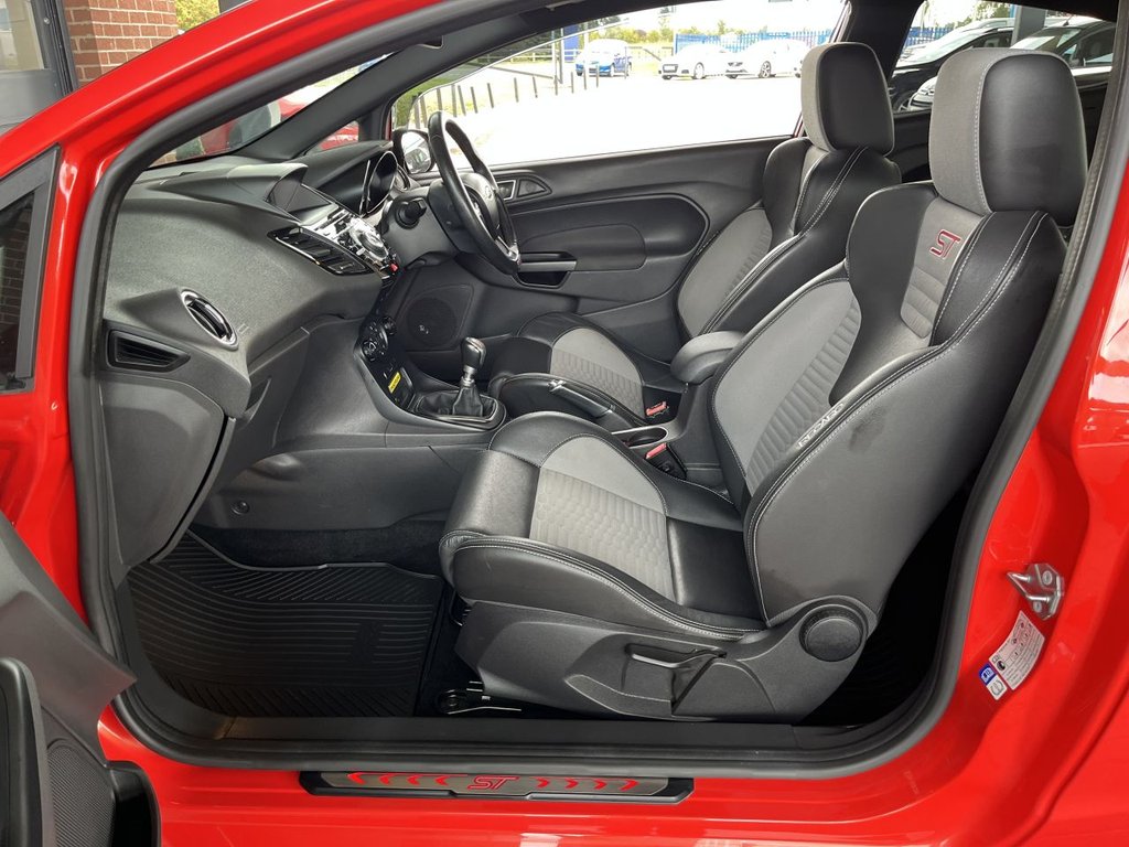 Used Ford Fiesta 2016 for sale - 76010380: Photo 31