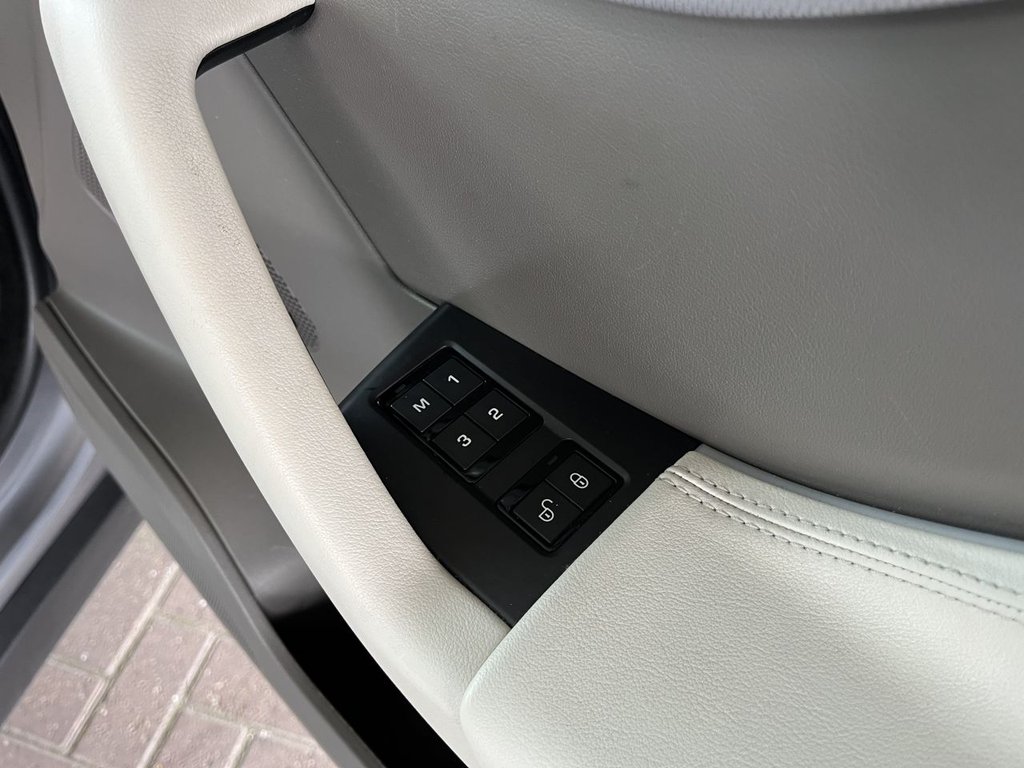 Used Jaguar F-Pace 2020 for sale - 77905171: Photo 22