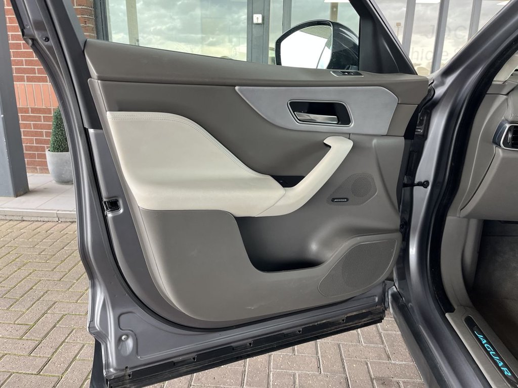 Used Jaguar F-Pace 2020 for sale - 77905171: Photo 44