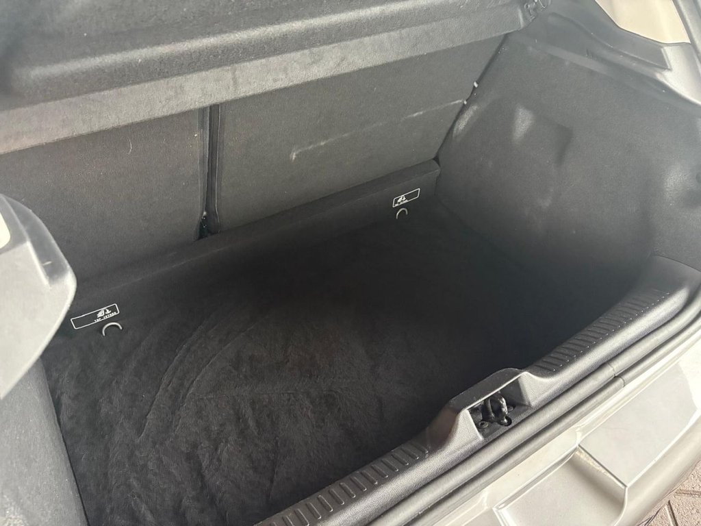 Used Renault Clio 2016 for sale - 76783892: Photo 17