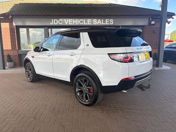 Used Land Rover Discovery Sport 2018 for sale - 78330923: Photo