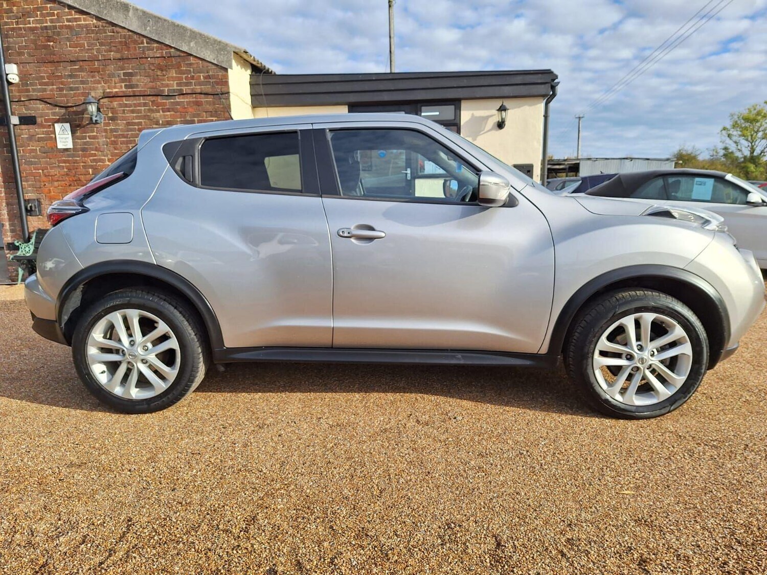 Used Nissan Juke 2016 for sale - 76350691: Photo 8