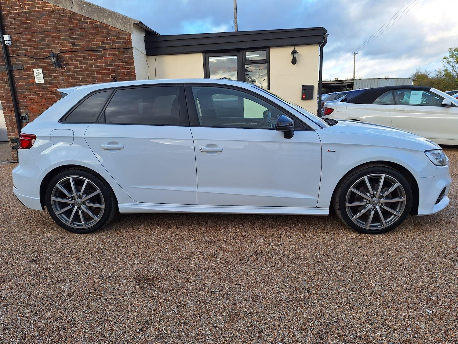 Used Audi A3 2018 for sale - 76338674: Photo 5