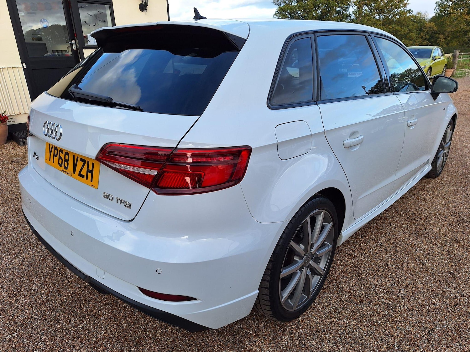 Used Audi A3 2018 for sale - 76338674: Photo 8