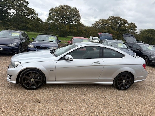 Used Mercedes-Benz C Class 2012 for sale - 76310089: Photo 4