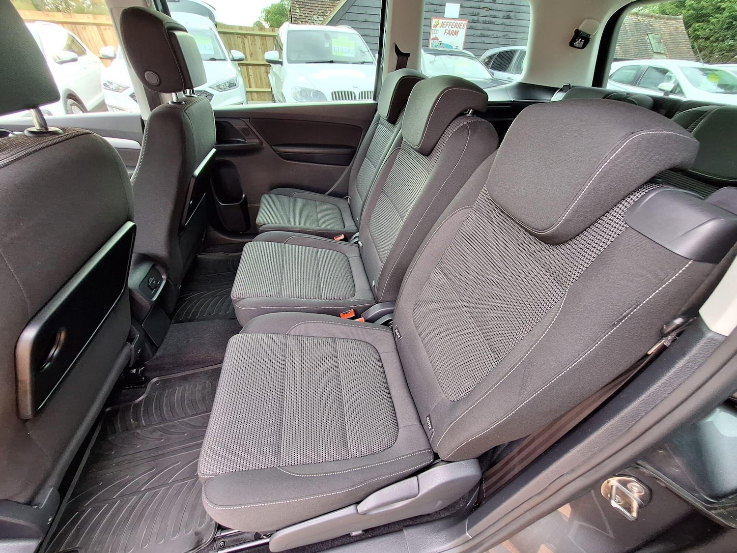 Used Volkswagen Sharan 2016 for sale - 76350688: Photo 11